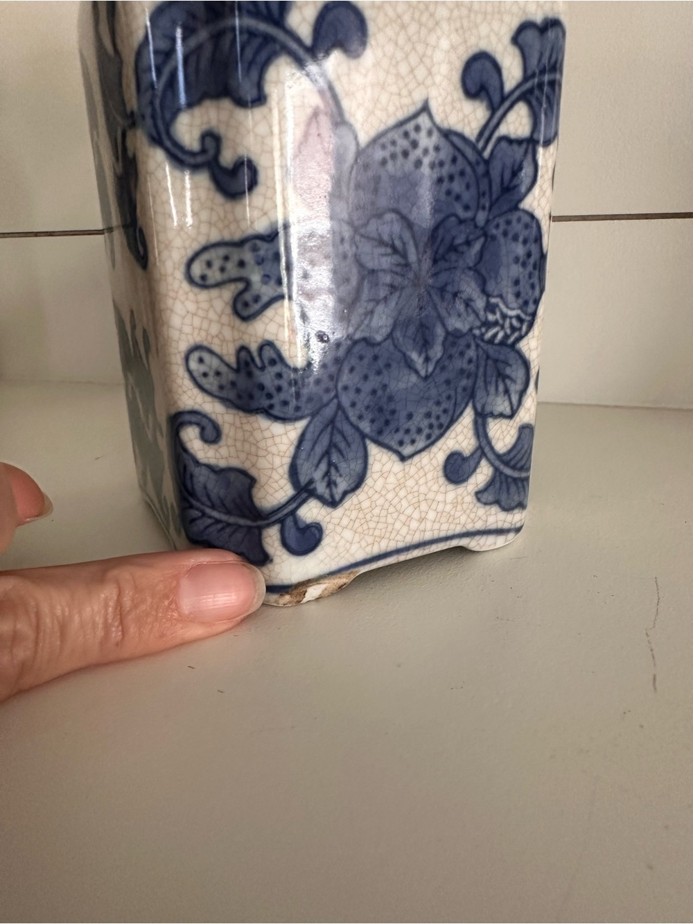 Vintage Japanese White Blue Floral Crackled Glaze Ginger Tea Jar &Lid/Asian Vase - Picture 4 of 12